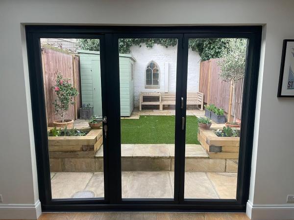 Thames Valley Bifolds