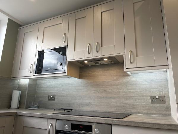 Hall Green Kitchens & Bathrooms Ltd