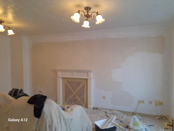 Alan Wisbeach Decorating. Local Painter & Decorator.