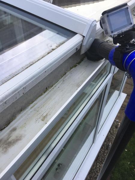 Dazzle 'n' Shine Windows & Gutters