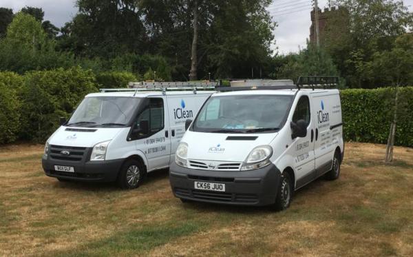 Iclean Service. Specialist in Cleaning Your Windows