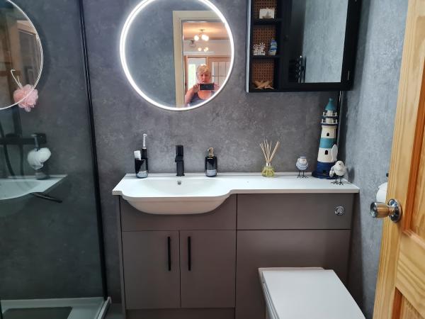 Ideal Kitchens Ltd