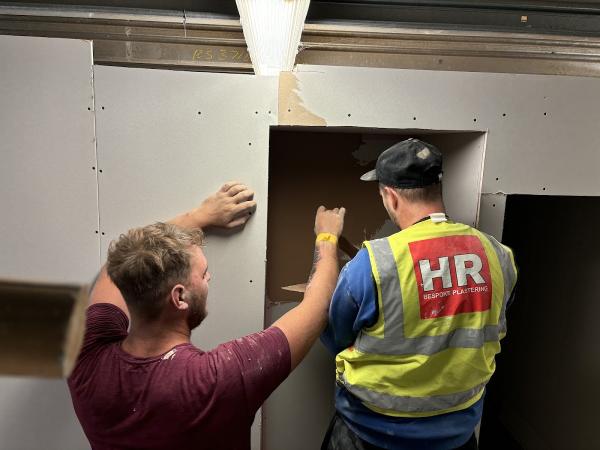 HR Bespoke Plastering Ltd