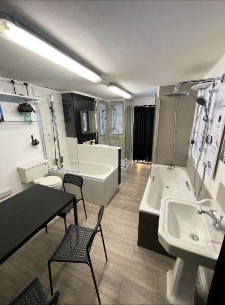 Topaz Bathrooms