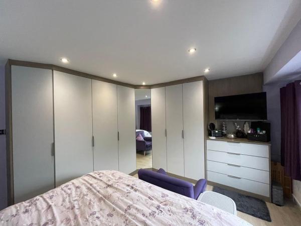 Craig Probert Kitchens & Bedrooms