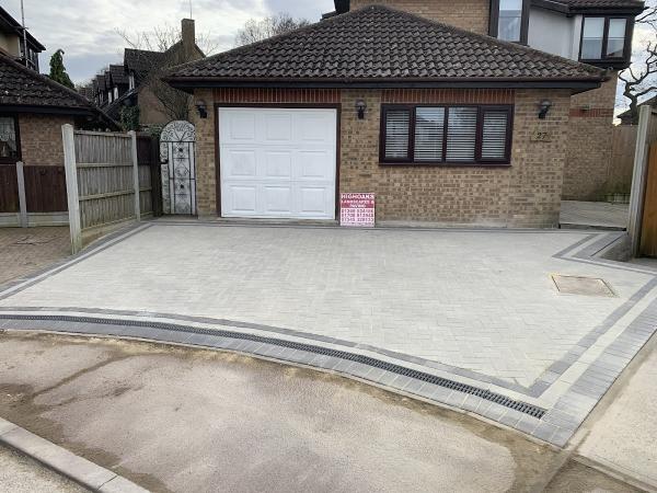 Highoaks Landscapes & Paving