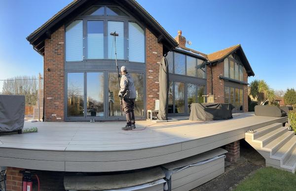 2 Parts Hydrogen Professional Window Cleaning
