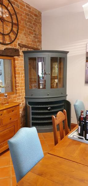 Elgar Furniture