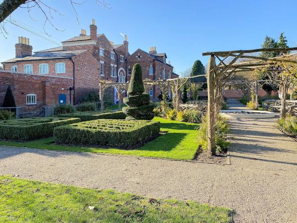 Oulsnam Estate Agents