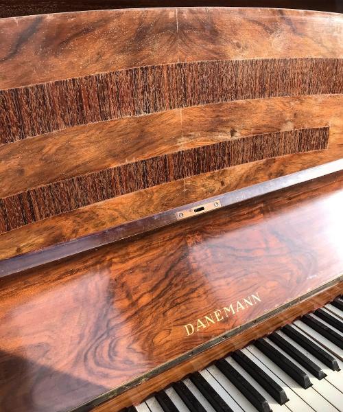 Yes Pianos
