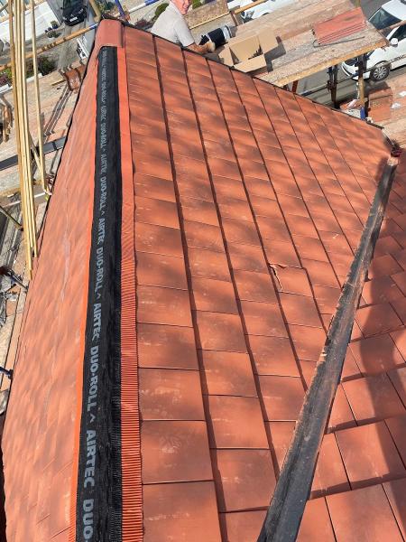 C & M Roofing