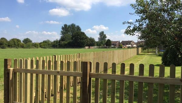 T Deacon Ltd Fencing and Landscapes