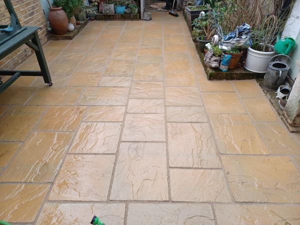 LC Driveways Ltd. Essex Driveway& Patio Specialist