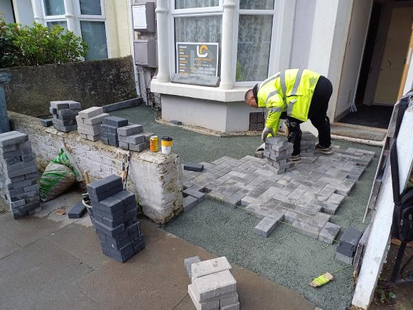 LC Driveways Ltd. Essex Driveway& Patio Specialist