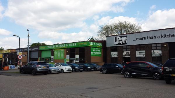 Valley Floors & Tiles