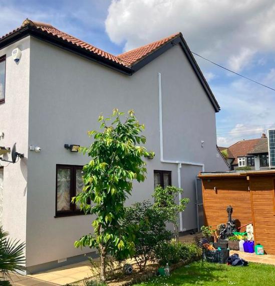 Modern Specialised Render