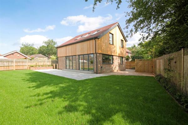 Sinclair & Jones Building Contractors Ltd