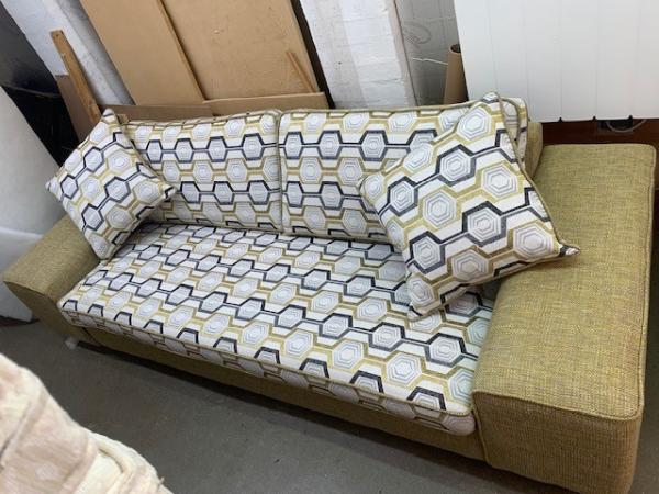 Lindsay's Re-Upholstery