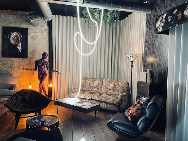 Mannequin Interiors