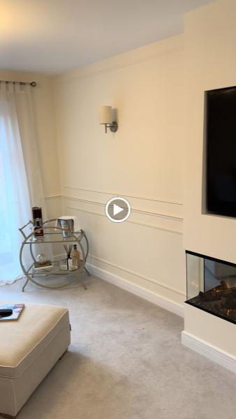 Christopher Leslie Bespoke