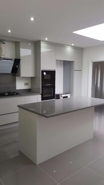 V Design Kitchen & Bedrooms Ltd