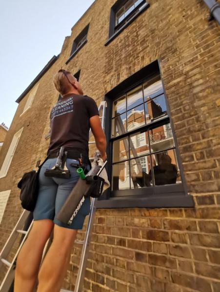 KM Window Cleaning