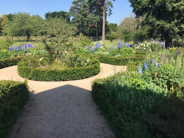 Oaklands Garden Maintenance