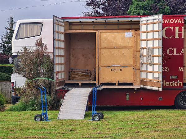S W Leach and Sons Removals and Storage