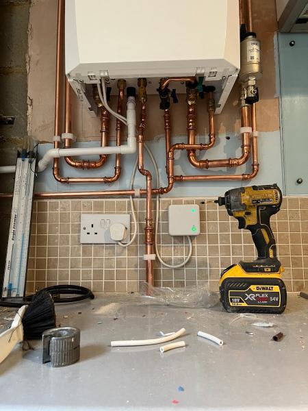 M T Plumbing & Heating