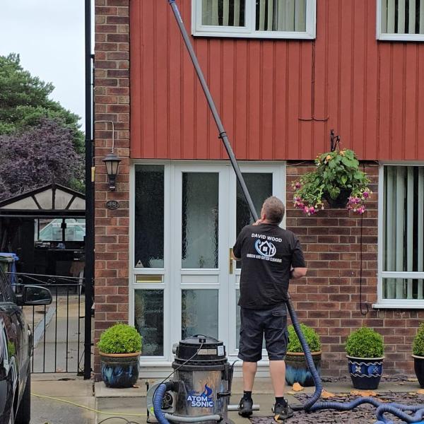 David Wood Window and Gutter Cleaning