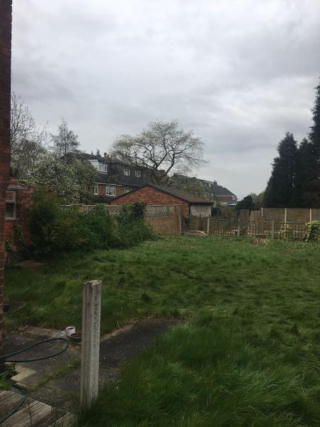 Halls Tree and Garden Services -Tree Surgeon Birmingham