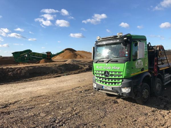 R J D Grabloader & Aggregates Services