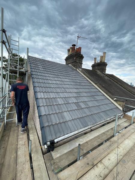 Acme Roofing Ltd