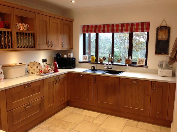 DH Services Kitchen Fitters Bristol