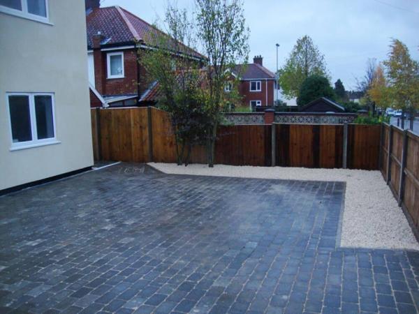 Paramount Paving & Groundworks LTD