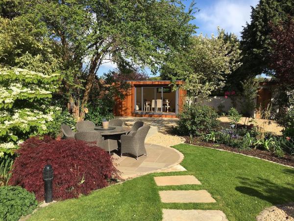 Garden Rooms NI Ltd