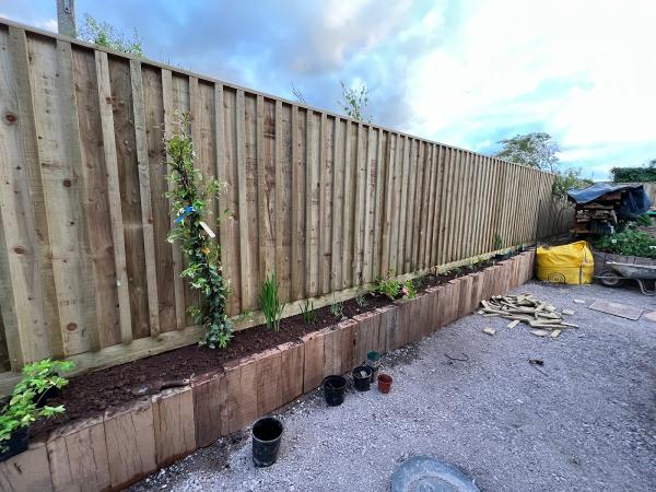 Woodhill Fencing & Landscaping