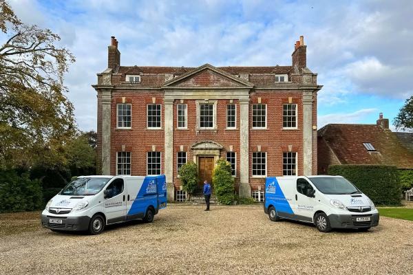 Clean & Clear Window Cleaning Salisbury