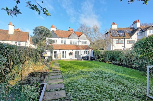 Peter Scott Estate Agents