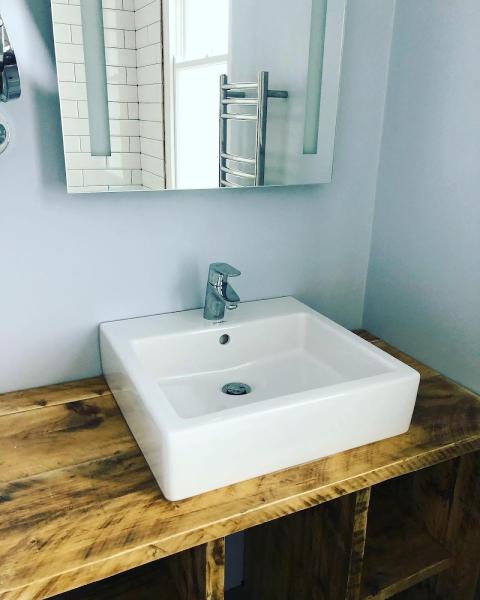 AC Plumbing Heating & Bathrooms Services Limited