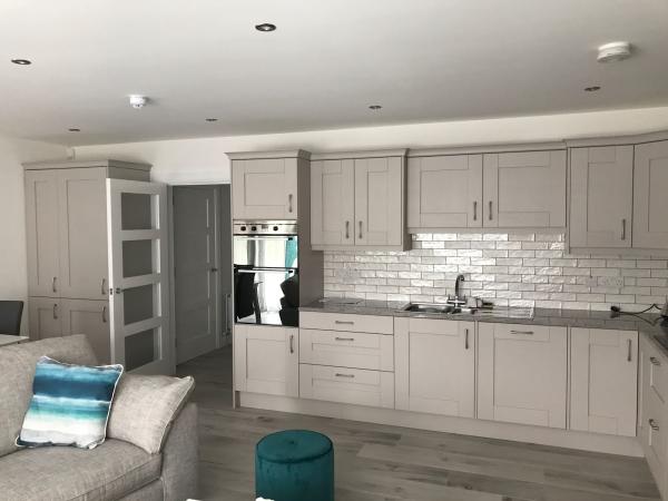 Derek Faulkner Contracts Ltd