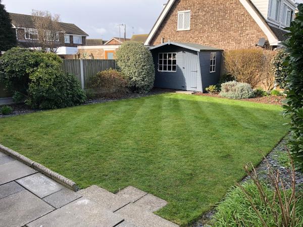 Southend Lawn Care & Gardening