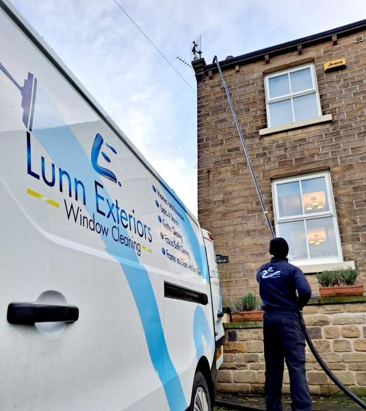 Lunn Exteriors Window Cleaning