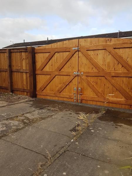 Acorn Fencing Gates and Landscaping