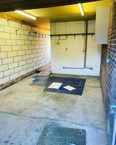 J Davis Builders Ltd