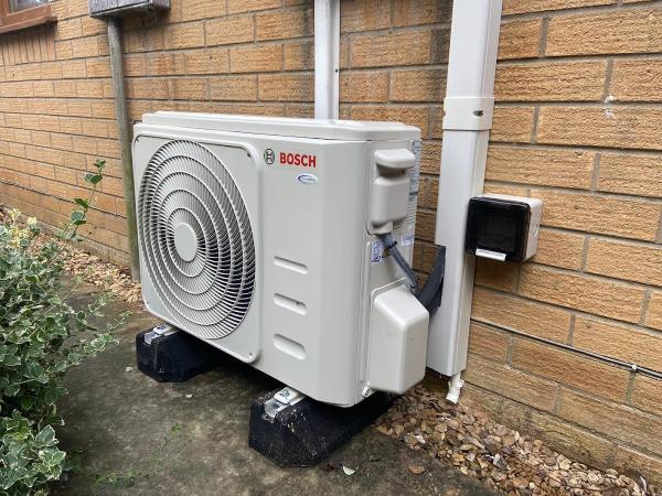 D J L Electrical and Air Conditioning Services