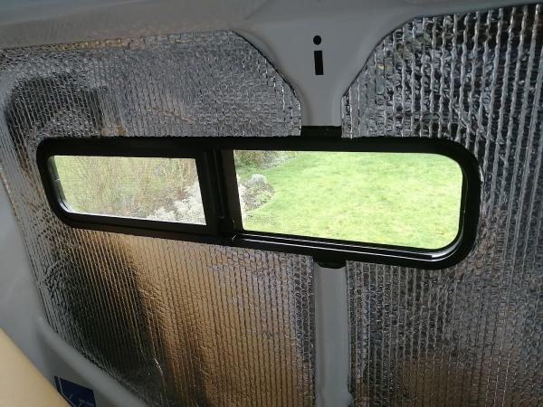 Leisure Vehicle Windows