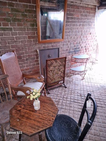Curious Cow Antiques & Reclamation
