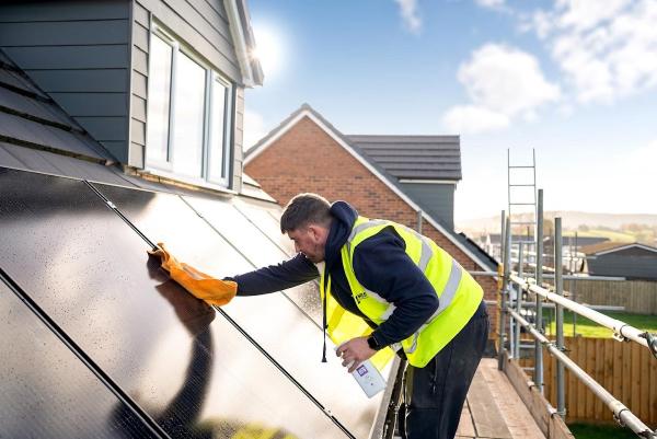 H.e.s Renewables Ltd