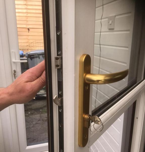 1st Choice Glass and Lock Repair